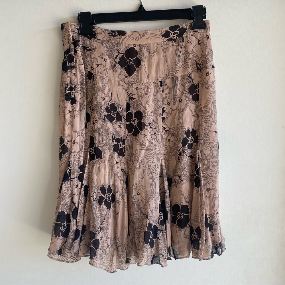 MARC JACOBS Size 2 Silk Skirt - Picture 3 of 11